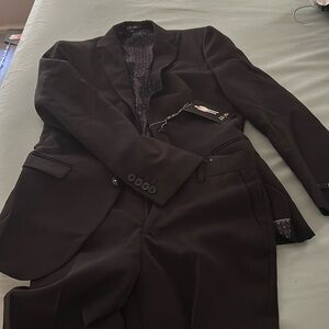 Black suit never worn